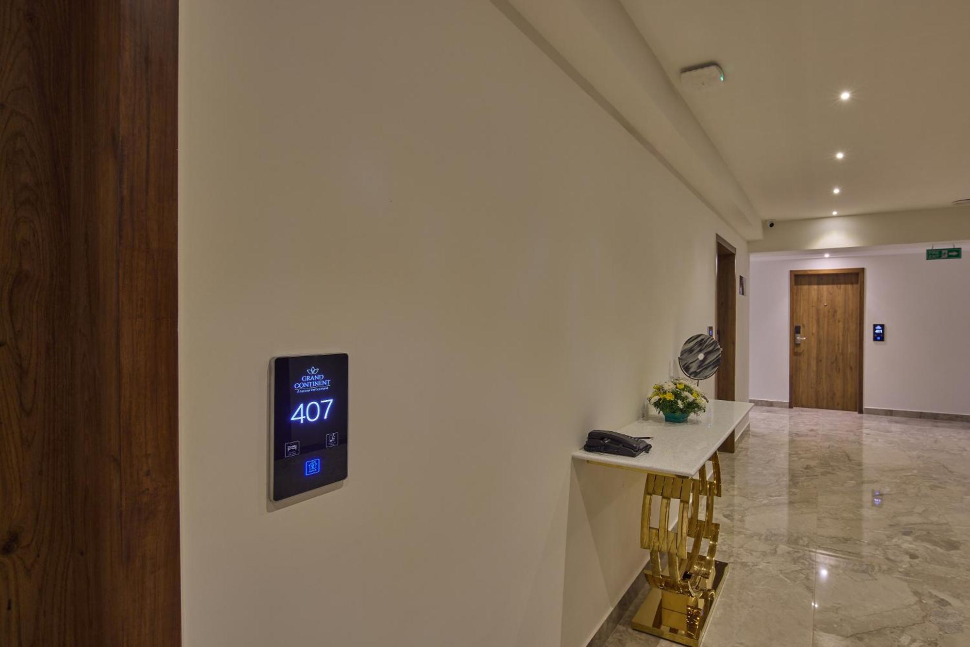 Grand Continent Hebbal A Sarovar Portico Affiliate Hotel 벵갈루루 외부 사진